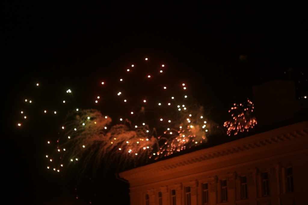 Салют в День Победы, Фото с места события собственное