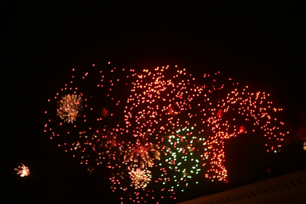 Салют в День Победы, Фото с места события собственное