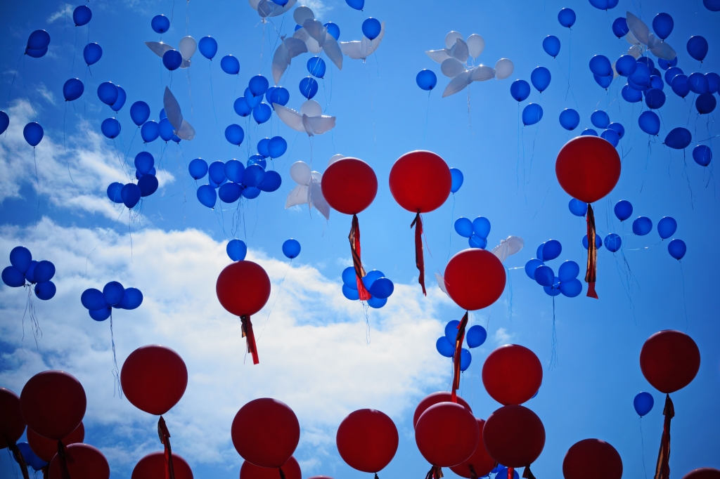 Воздушные шары на параде, Фото с места события собственное