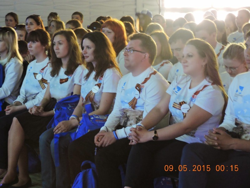 Волонтеры ЕАО приняли участие в праздновании Дня Победы в Москве, Фото с места события из других источников