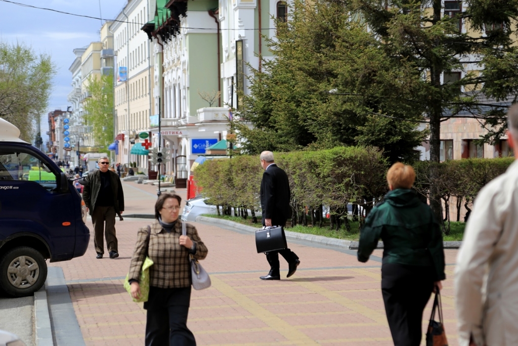 "Позор!" кричали у стен Закдумы Хабаровского края во время отмены прямых выборов