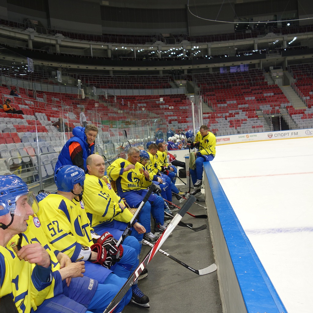 "Ночная хоккейная лига"