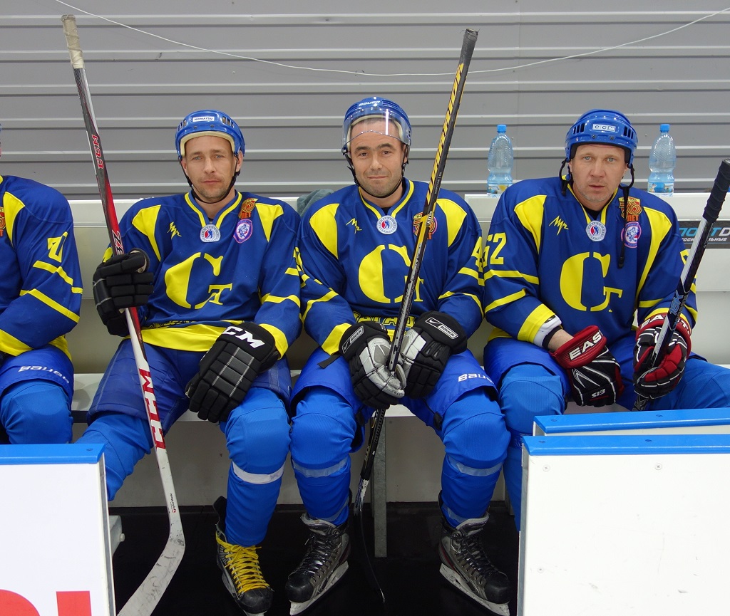 "Ночная хоккейная лига"