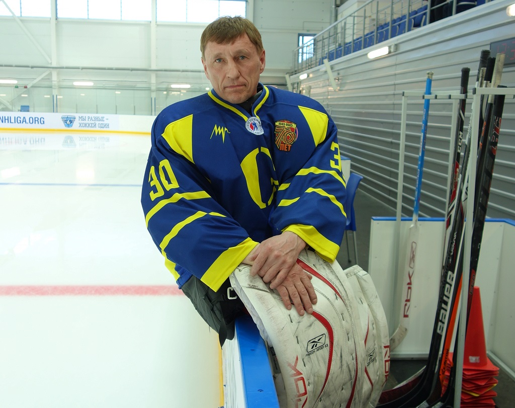 Спортсмены из Магадана заняли 11 место во всероссийском турнире "Ночная хоккейная лига"