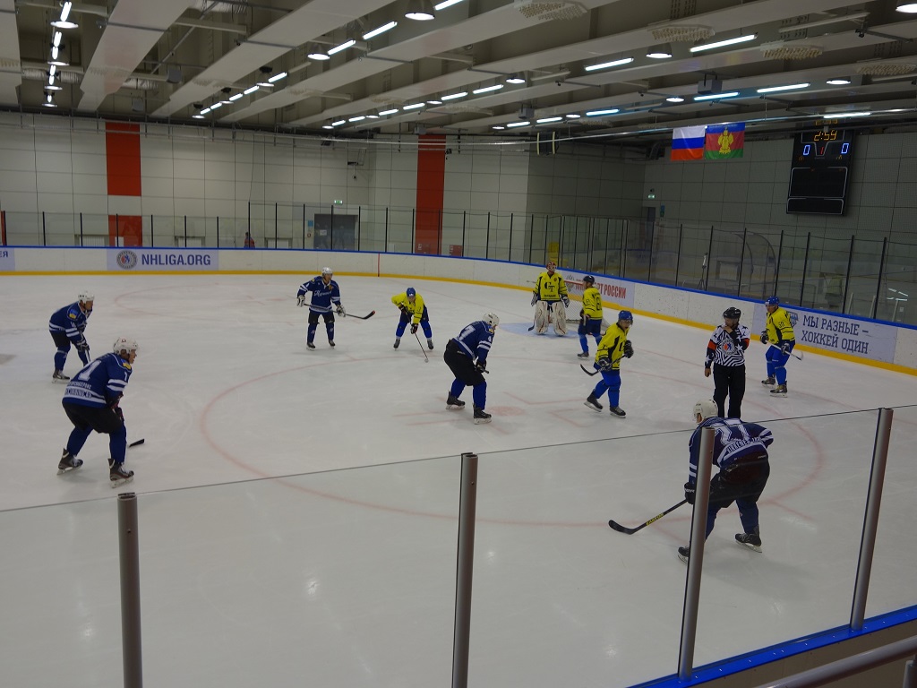 "Ночная хоккейная лига"