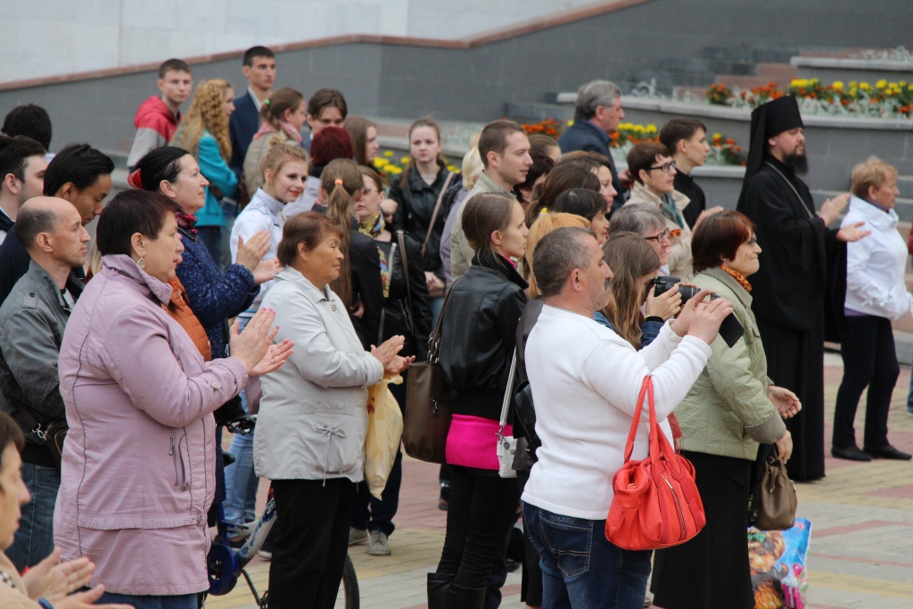 Акция "А песня в России - на все времена!" в Биробиджане
