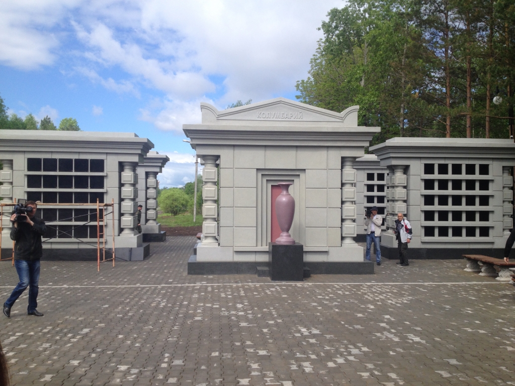 Колумбарий, визит мэра