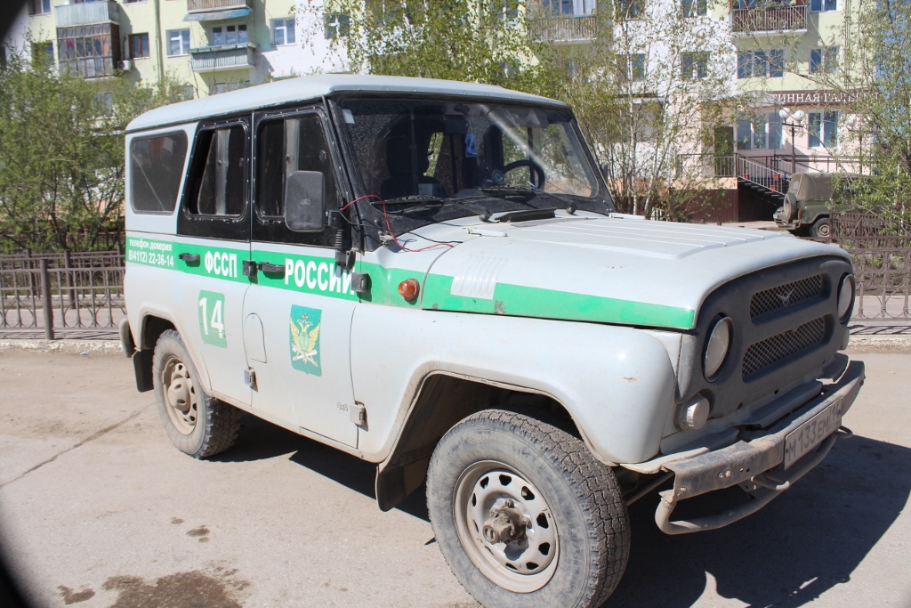 Должников ловили на дорогах в Якутске