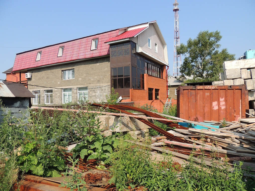 Стройка на Сибирской летом 2014 года