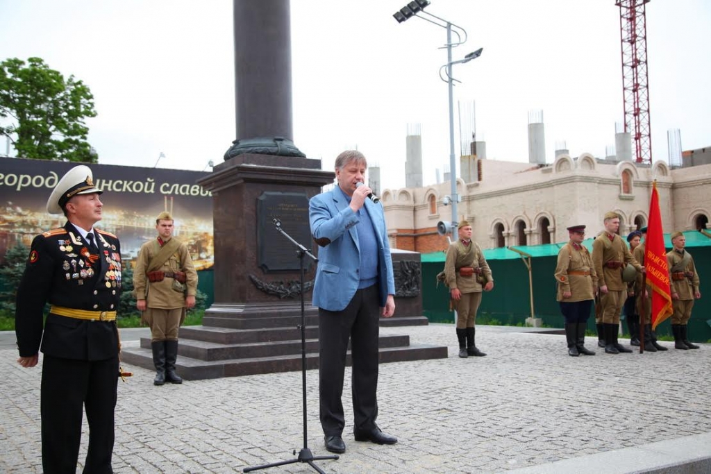 Автопробег "Дорогами памяти" стартовал от Стелы Воинской Славы во Владивостоке Пресс-служба администрации Приморского края