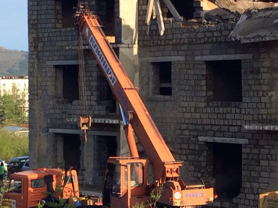 Дом был нежилым