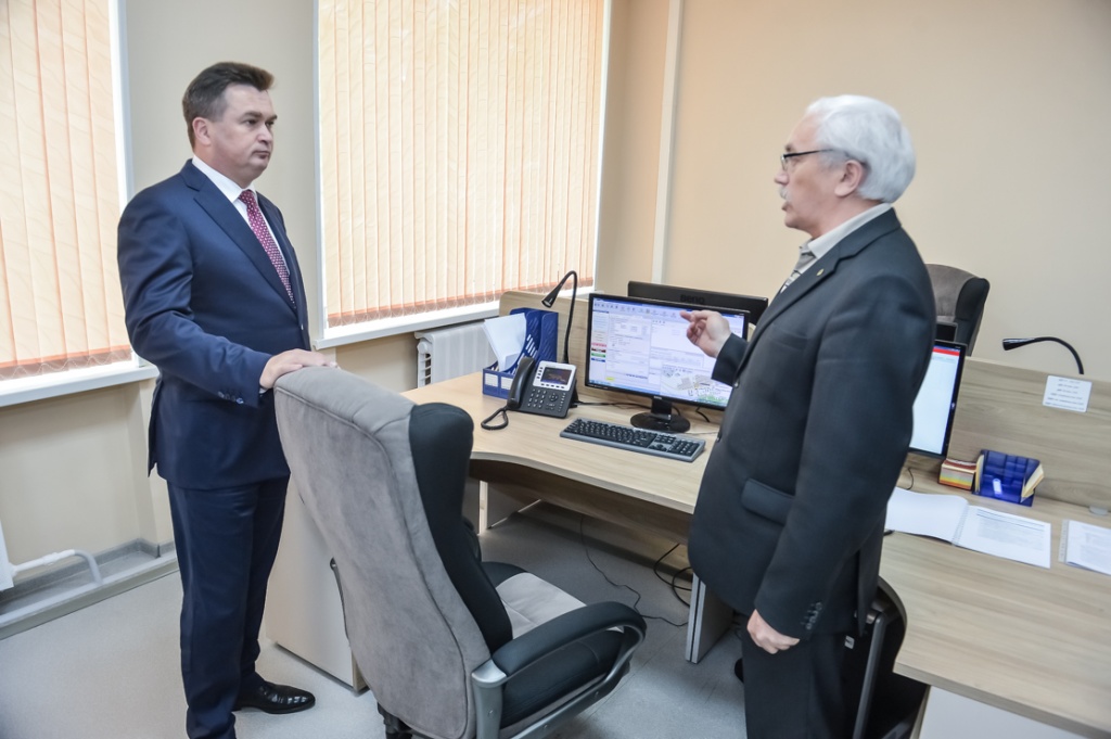 Владимир Миклушевский в едином диспетчерском пульте Пресс-служба администрации Приморского края
