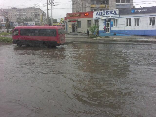 Южный округ Хабаровска "уходит" под воду