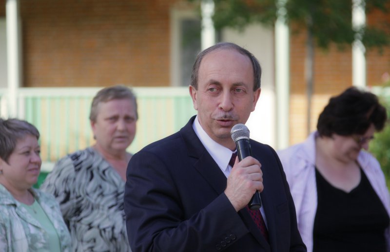 "Сладким сюрпризом" стал приезд врио главы региона в детский лагерь "Юннаты" в ЕАО 