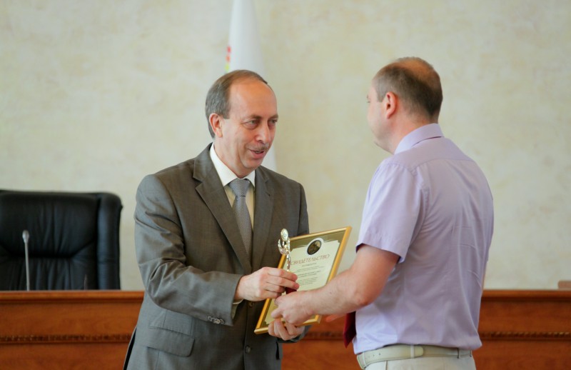 Награды лауреатам международного конкурса ГЕММА-2014 вручил врио главы ЕАО