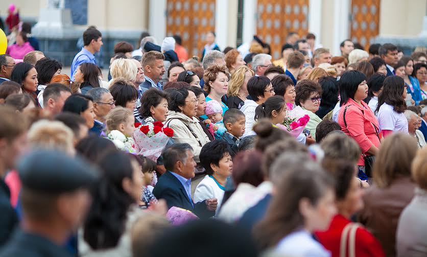 Лучшие семьи города и республики награждены медалями "За любовь и верность"