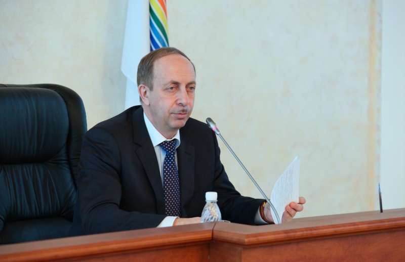 Александр Левинталь ведет заседание