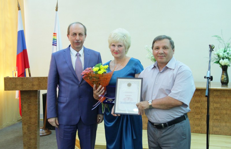 Медали "За любовь и верность" вручили супружеским парам Биробиджанского района ЕАО