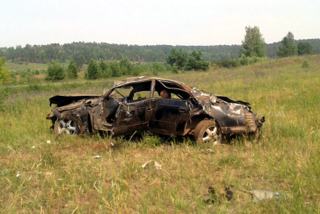 Автомобиль Toyota Mark 2 слетел с дороги и перевернулся в Иркутской области  УГИБДД по Иркутской области