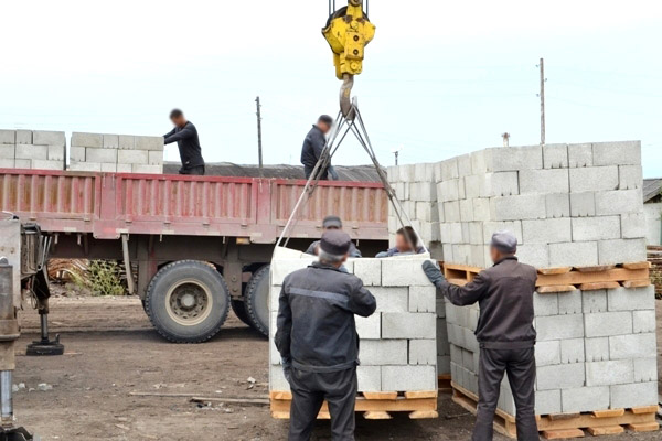 Топливные гранулы из опилок начнут выпускать в якутской колонии 