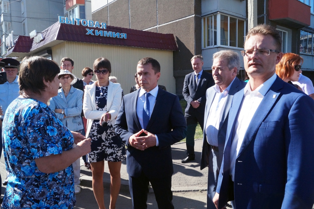 Мэр областного центра Дмитрий Бердников пообещал жителям решить их проблемы Владислав Костин, ИА IrkutskMedia