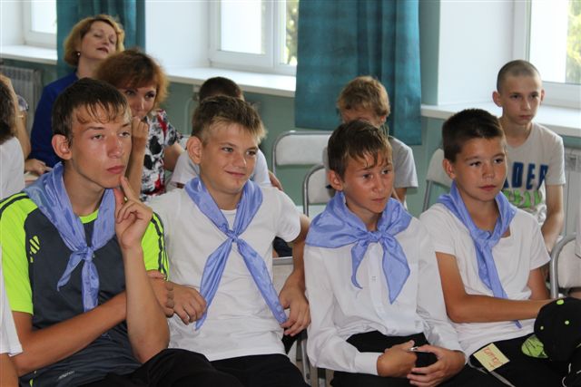 Спартанцы слушают мэра