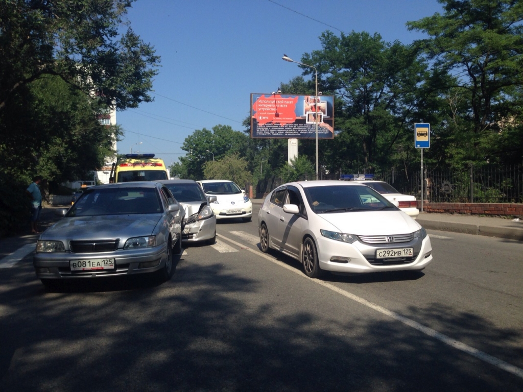 ДТП двух автомобилей блокировало движение на Эгершельде во Владивостоке -  PrimaMedia.ru