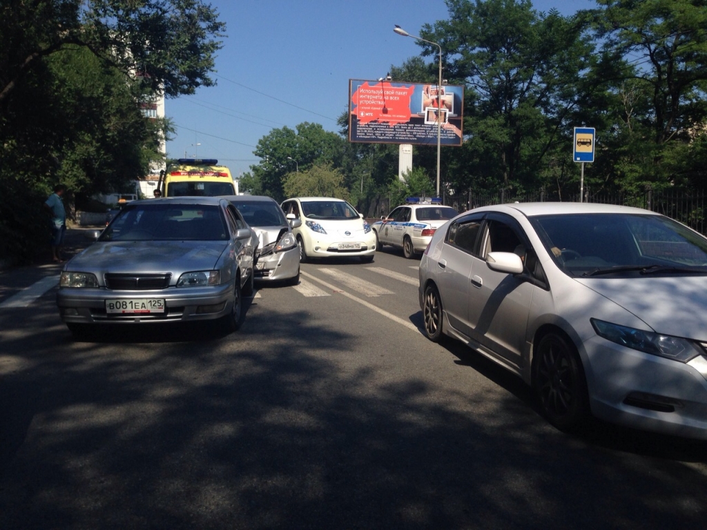 ДТП двух автомобилей блокировало движение на Эгершельде во Владивостоке -  PrimaMedia.ru