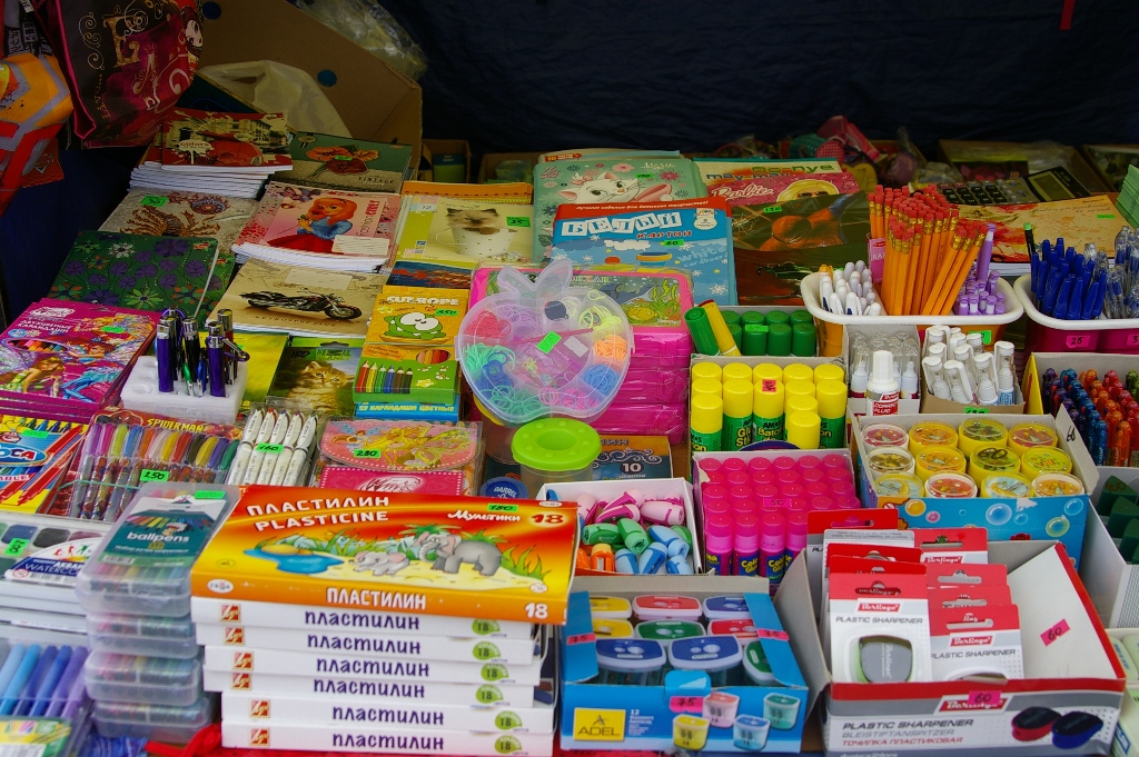 Абсолютный максимум за среднюю упаковку пластилина достигает 200 рублей