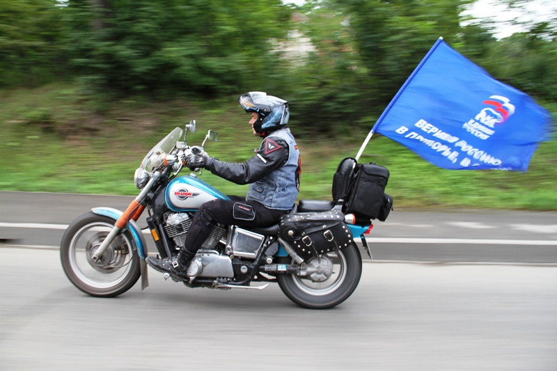 рынок мотоциклов. ночные волки клуб тверская область. авто мото пробег к дню победы. авто мотопробег в деревнях.