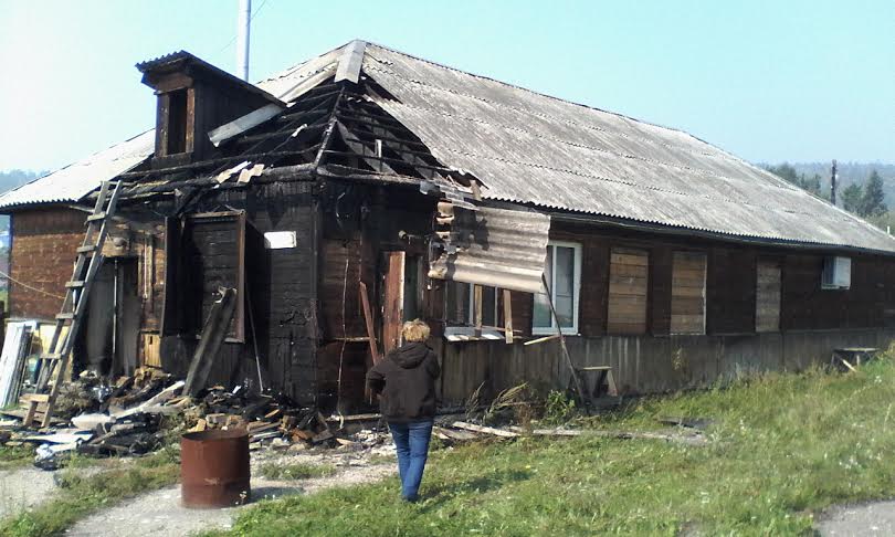 Кафе "Обжорка" горело в Шелеховском районе Приангарья в ночь на 21 августа