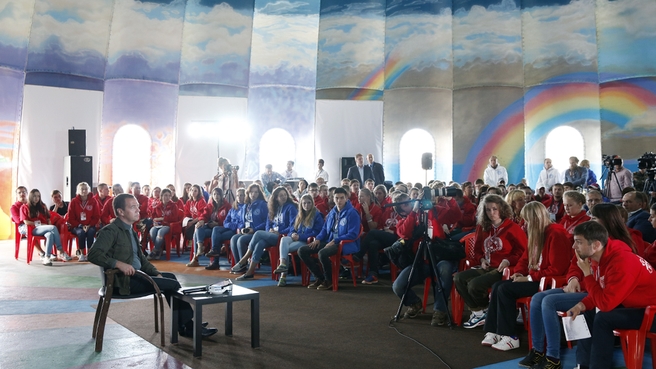 Дмитрий Медведев на Итурупе