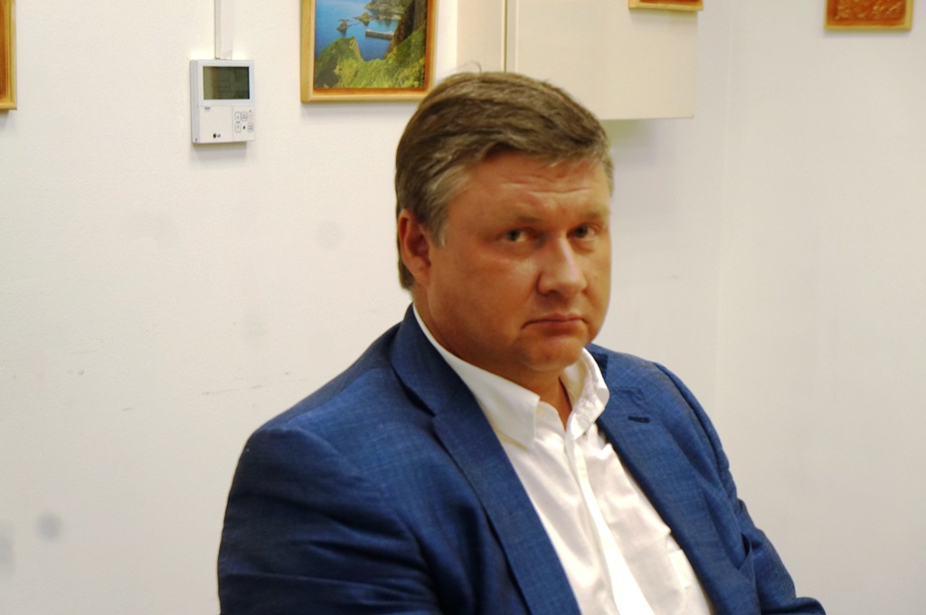 Георгий Карлов