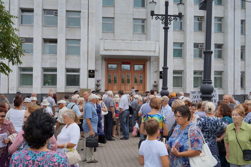 Более 200 человек приняли участие в акции протеста против отмены льгот в Хабаровске	