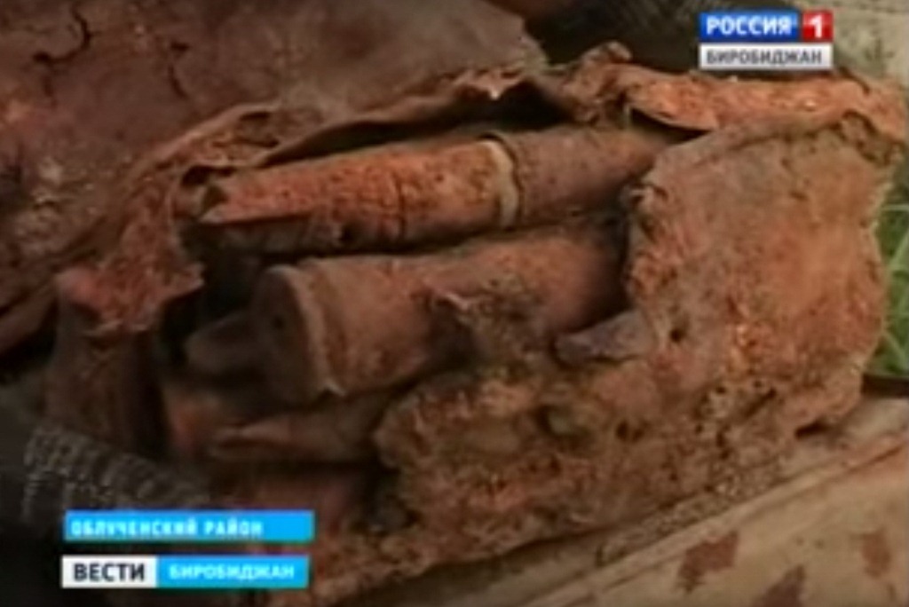 Территорию бывших артиллерийских складов уже зачистили от снарядов 