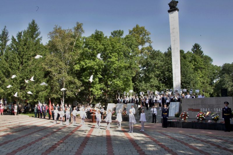 Митинг в сквере Победы 