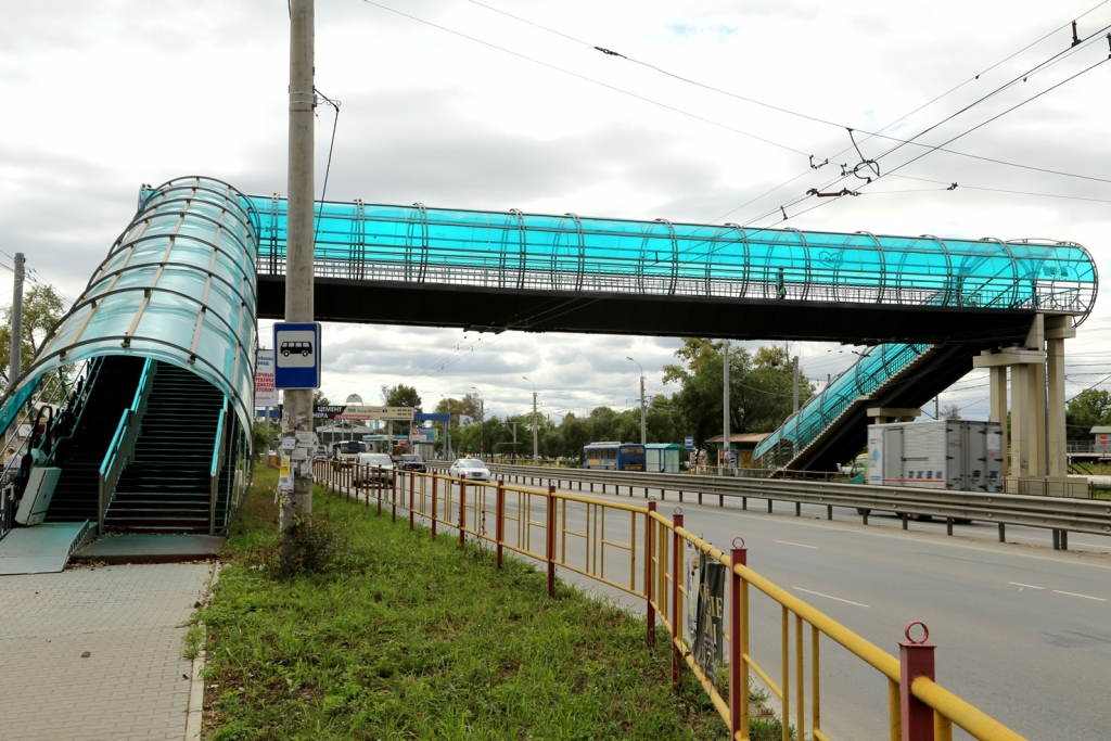 Подъемники для инвалидов на "Юбилейной" в Хабаровске превратили в бесполезный хлам