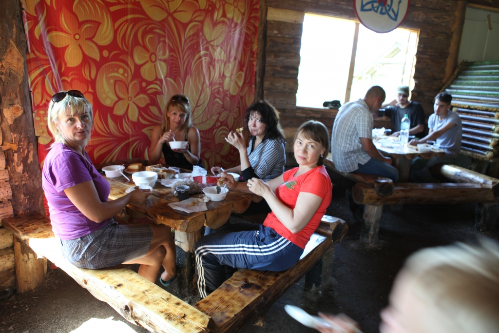 Обед, приготовленный друзьями парка для волонтеров