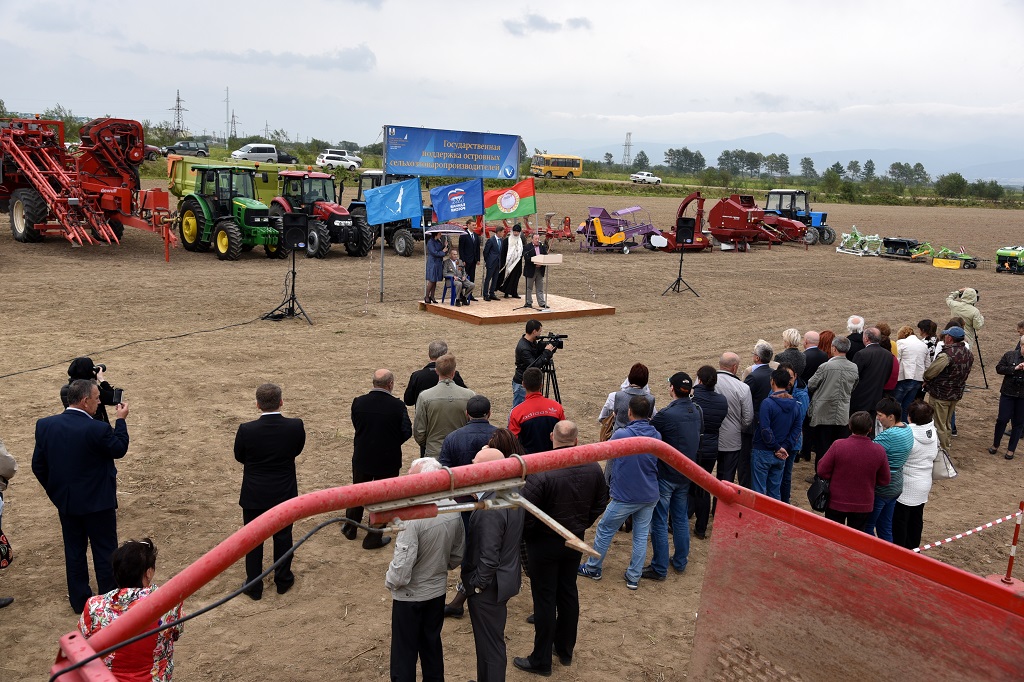 День поля "Агротехнология 2015-уборочная"