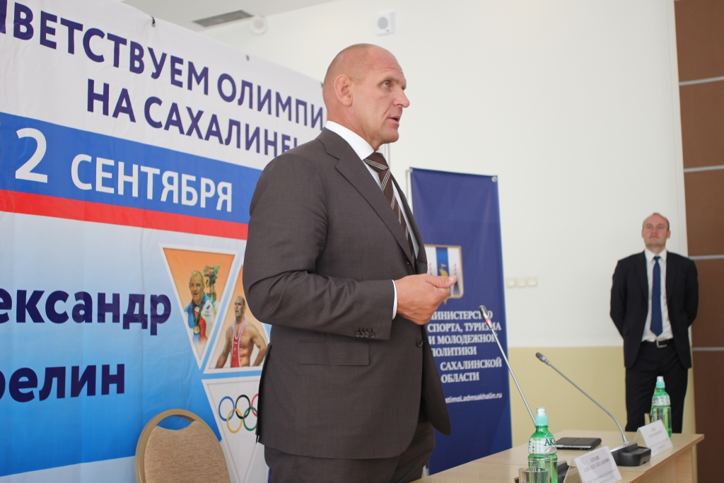 Александр Карелин