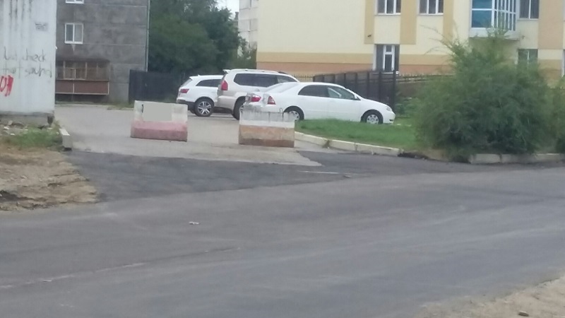 Дорогу отремонтировали, но горожане все равно не довольны...