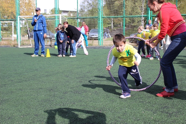 Веселыми стартами отметили начало учебного года дошкольники Биробиджана