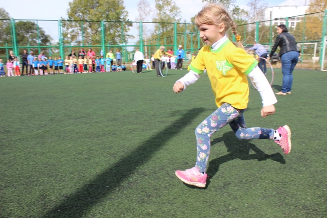 Веселыми стартами отметили начало учебного года дошкольники Биробиджана