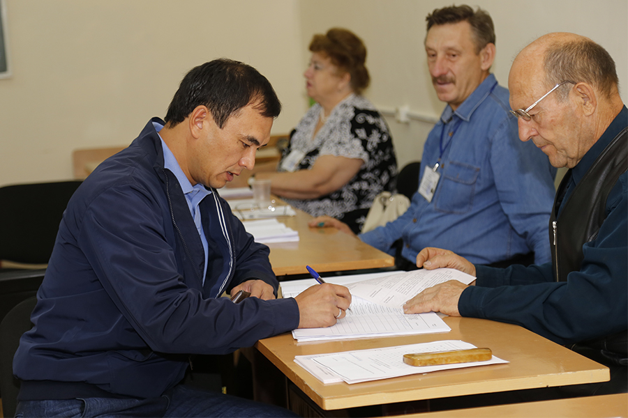 Сергей Тен проголосовал в Иркутске