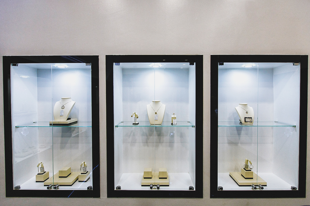 Компания "ЭПЛ. Якутские бриллианты" открыла салон во Владивостоке