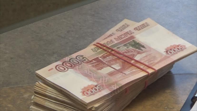 Директора соцзащиты Ангарска обвиняют в получении взятки