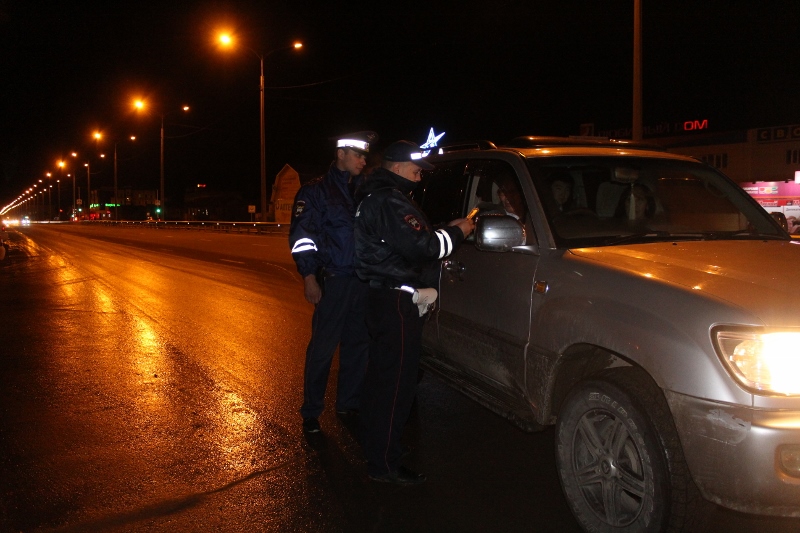 За дерзкое неповинование полицейскому водитель "Крузака" отправился за решетку в Якутске Лазарева Яна, YakutiaMedia