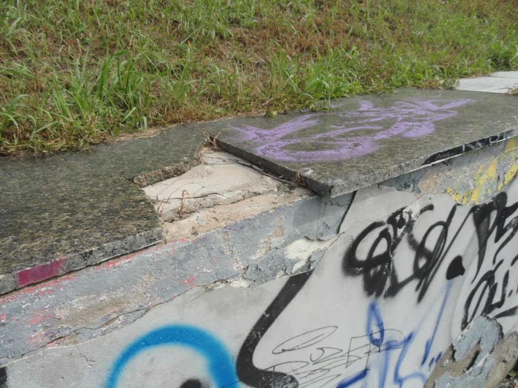 Мэр Хабаровска приказал открыть половину подземного перехода через улицу Дикопольцева