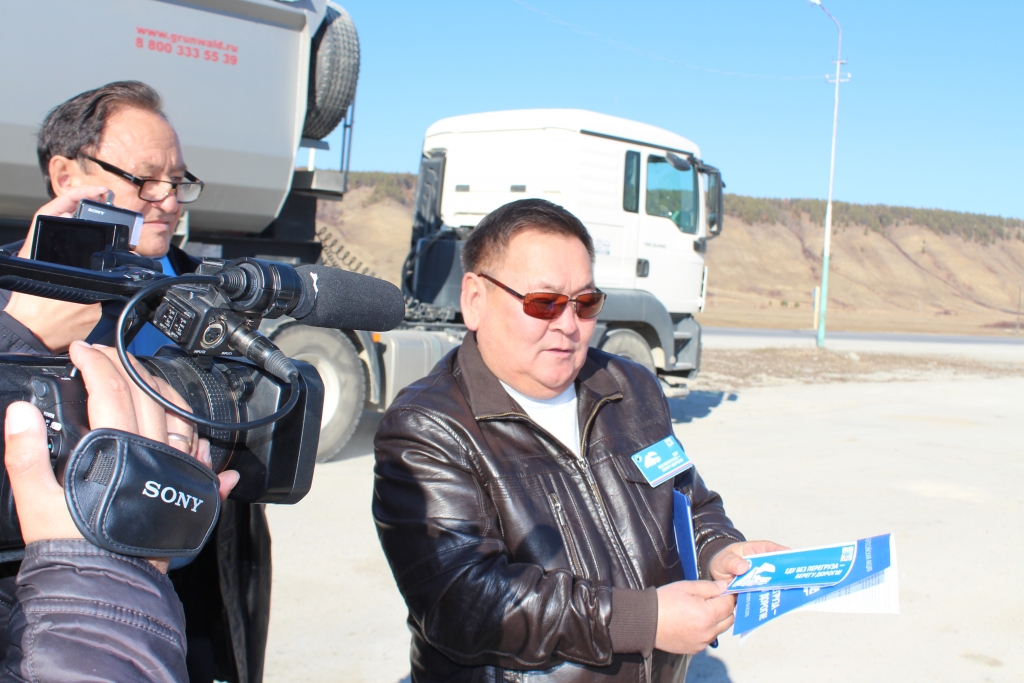 автомобили, не имеющие перегруза, отмечают специальными наклейками