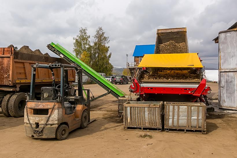 Около 10 тысяч га зерна обмолотили в Республике Бурятия